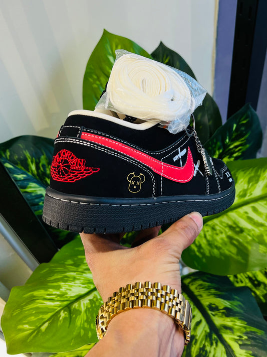 Shoes nike air jordan 1 low kaws black