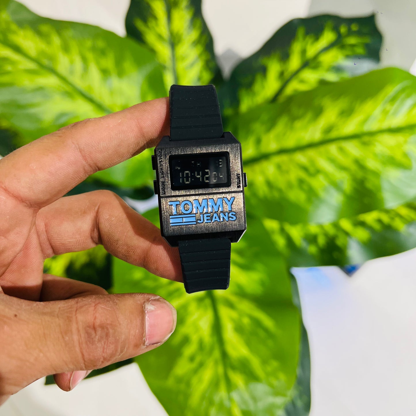 Watch tommy black digital strap
