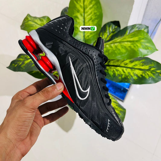 Shoes nike shox black red grey