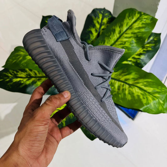Shoes adidas yeezy 350 grey