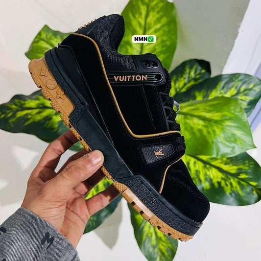 Shoes lv trainer black brown