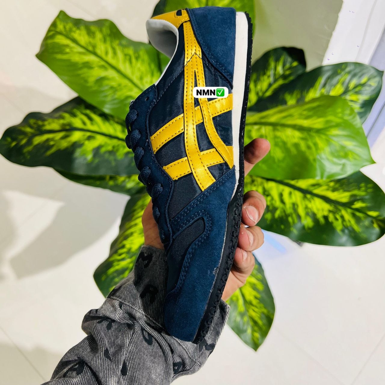 Shoes tiger blue yellow