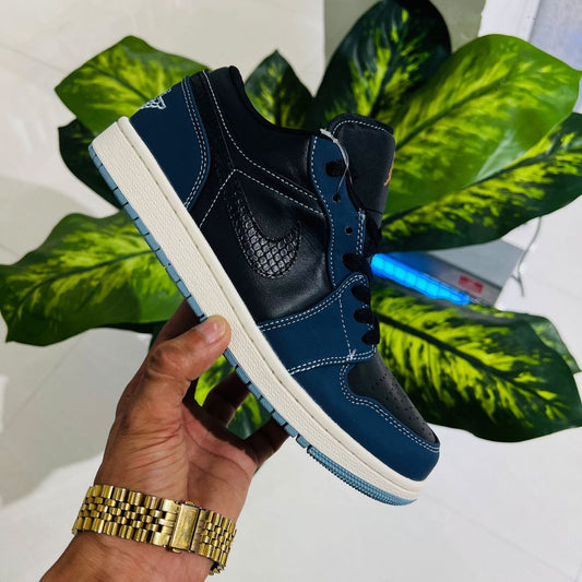 Shoes nike air jordan 1 low blue black