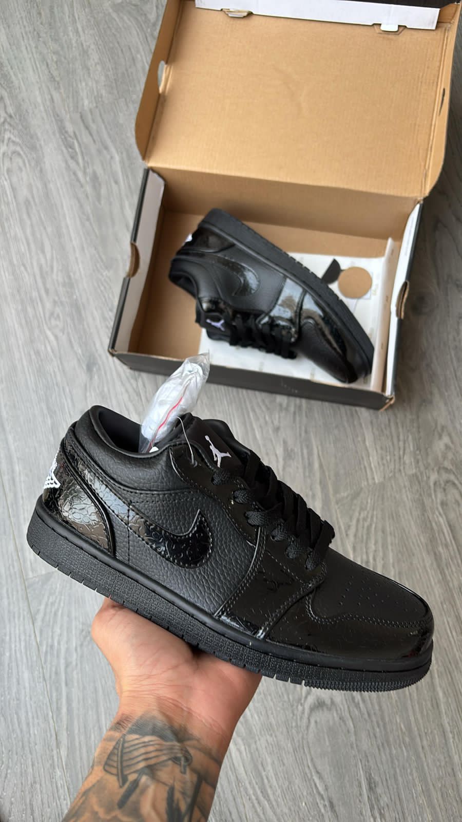 Shoes nike air jordan 1 full black