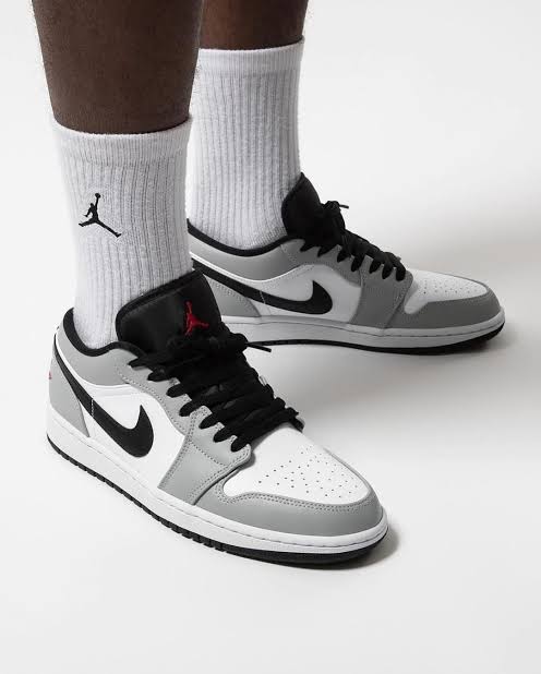 Shoes nike air jordan 1 low grey