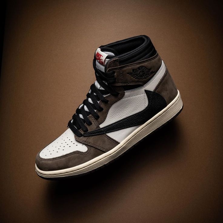 Shoes nike air jordan 1 x travis scott mocha