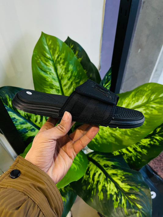 Slippers new balance all black