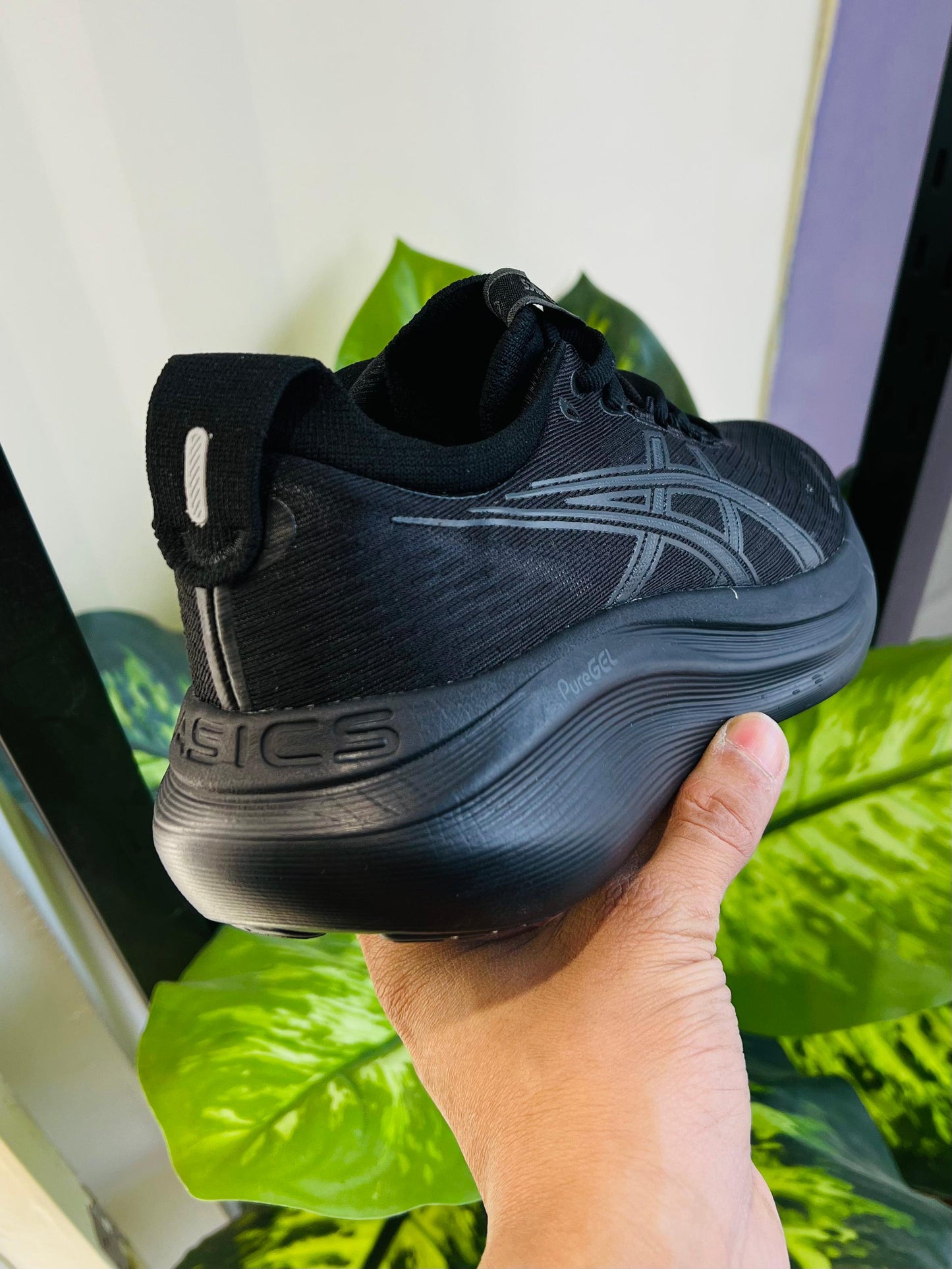 Shoes asics running all black