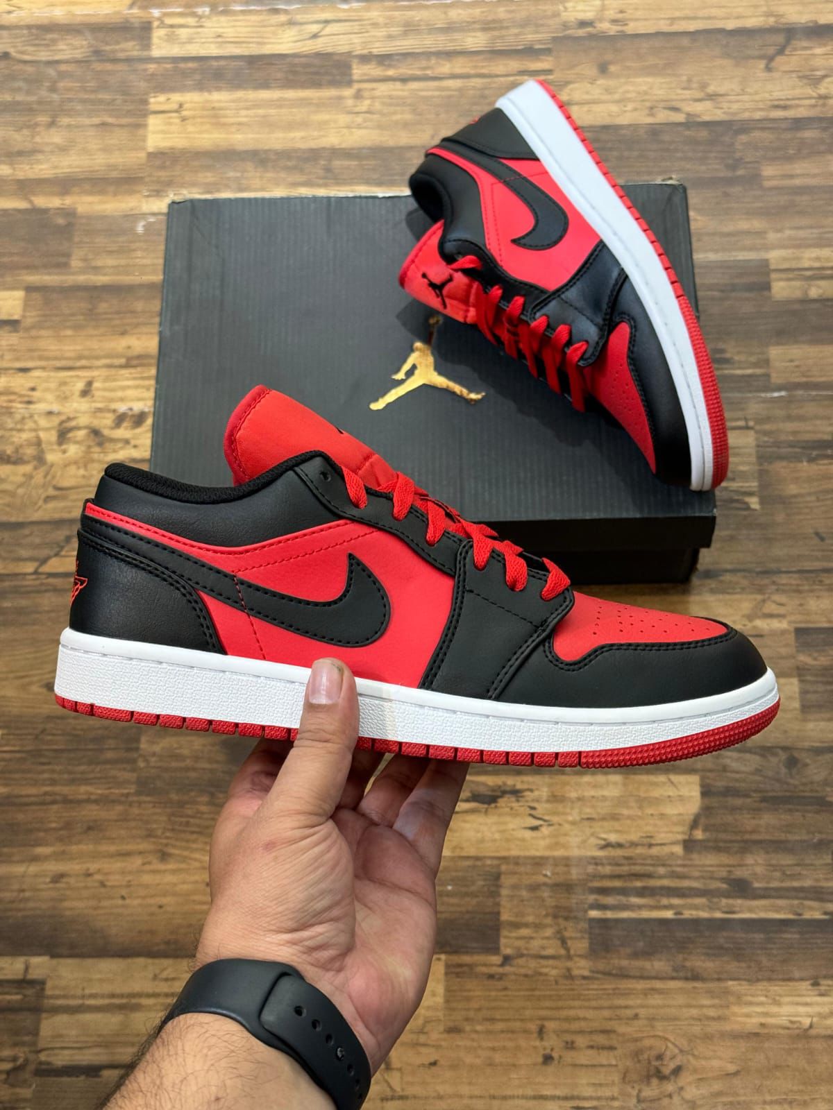 Shoes nike air jordan 1 low black red