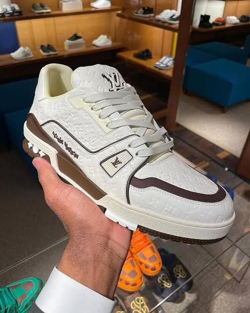 Shoes lv louis vuitton sneaker white brown
