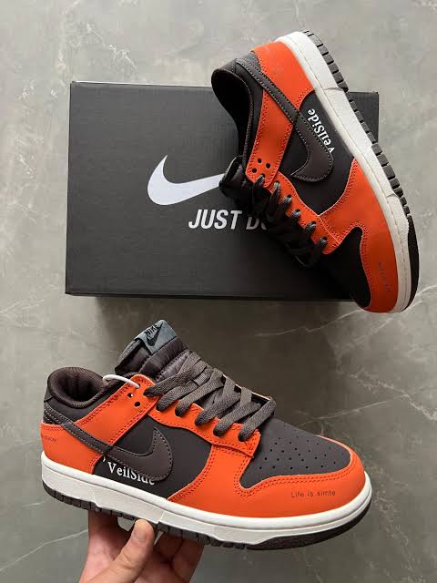 Shoes nike sb dunk veilside orange brown