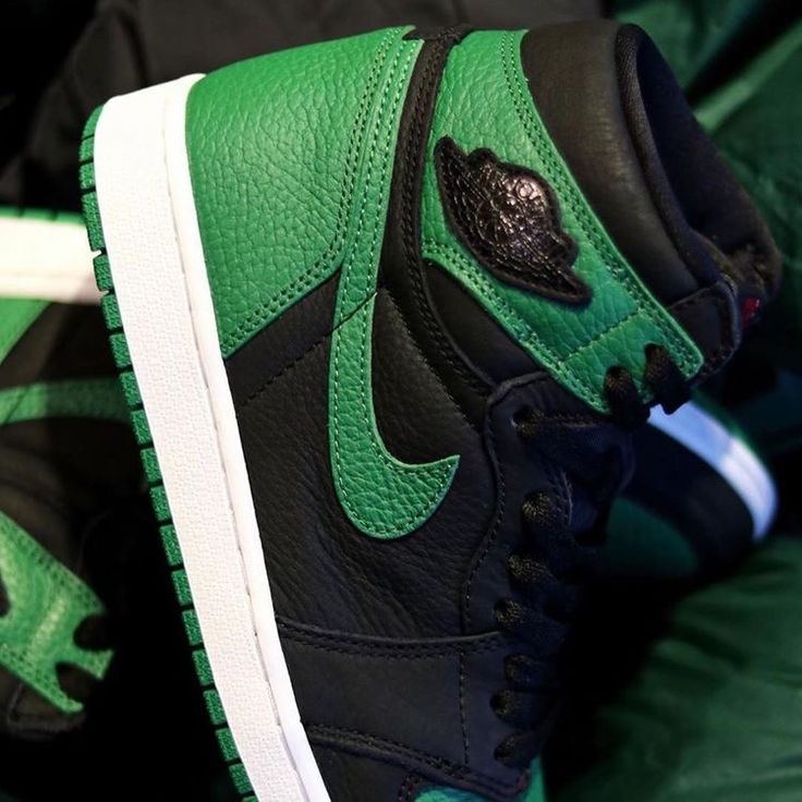 Shoes Nike air jordan 1 green black