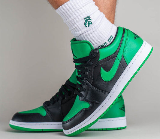 Shoes nike air jordan 1 low green black
