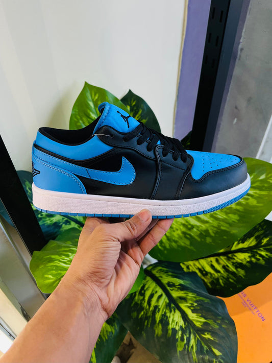 Shoes nike air jordan 1 university blue black