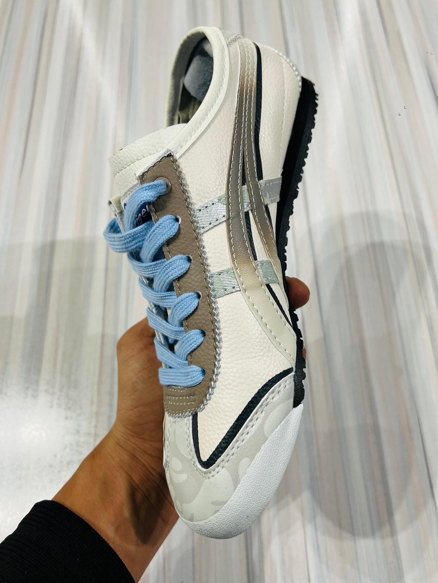 Shoes asics onitsuka tiger panda prank