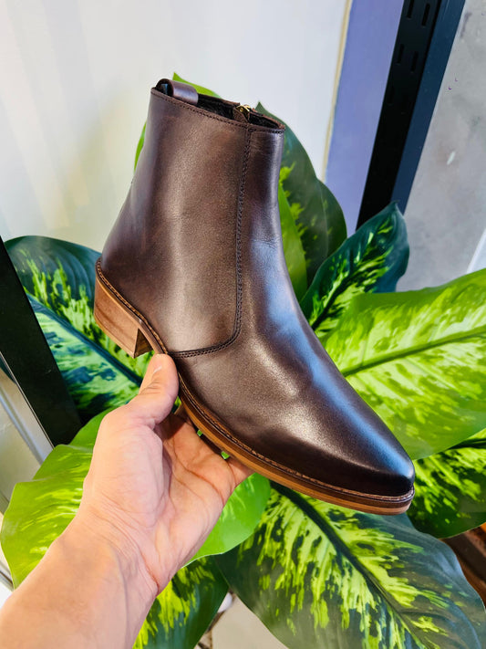 Formal chelsea brown woodsole wood colour cuban heel