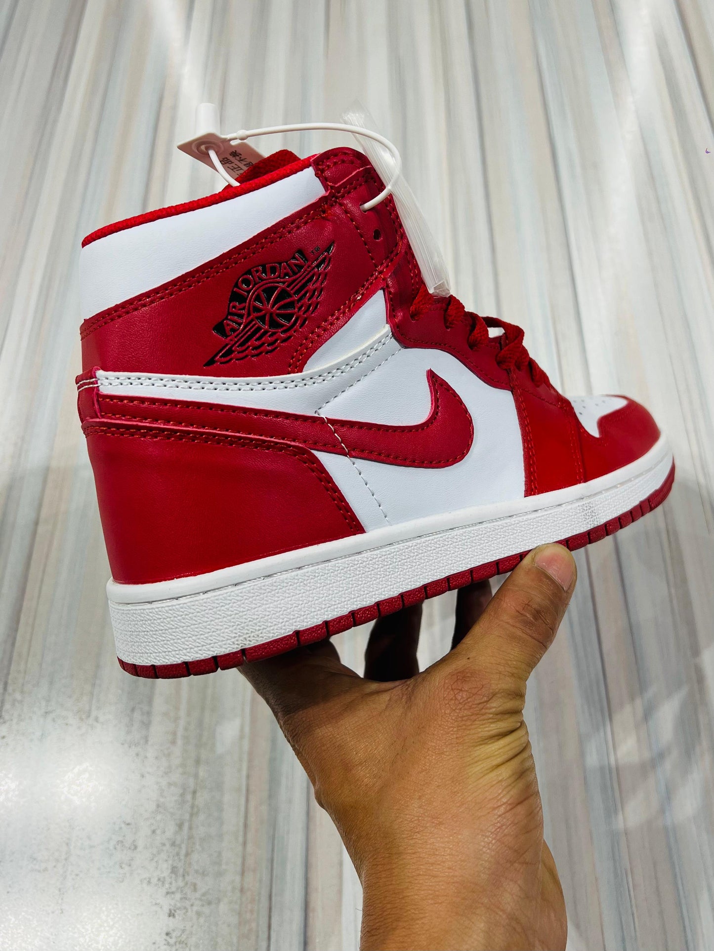 Shoes nike air jordan 1 red high