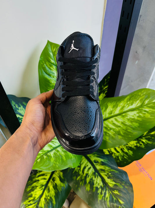 Shoes nike air jordan all black