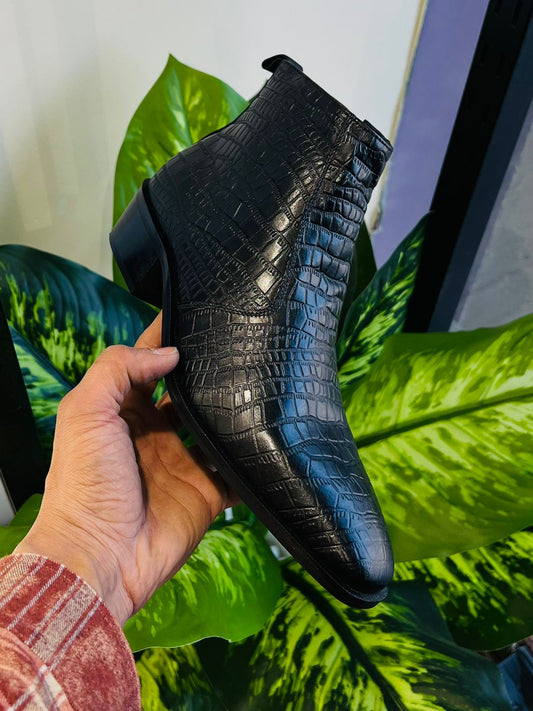 Formal chelsea black zip tight cuban heel