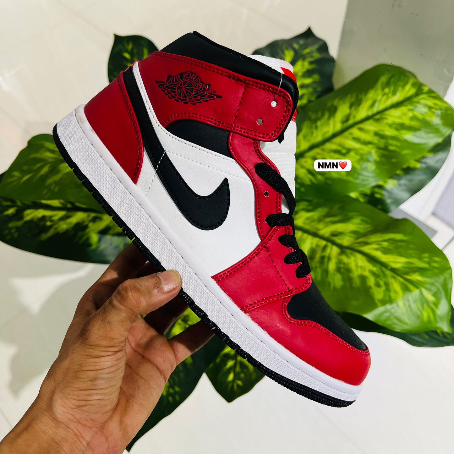 Shoes nike air jordan red white vamp black