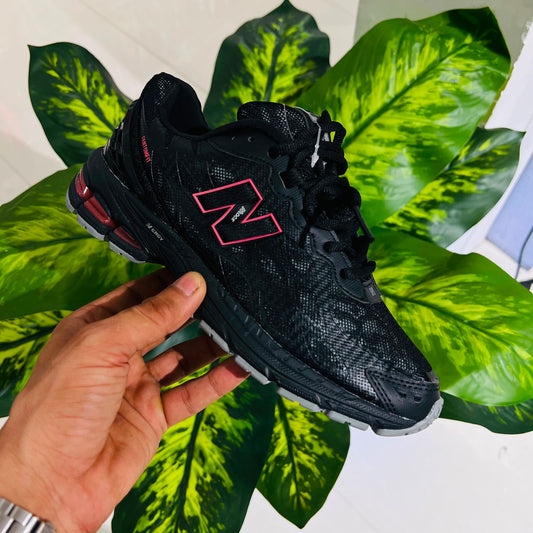Shoes new balance black peach 1906