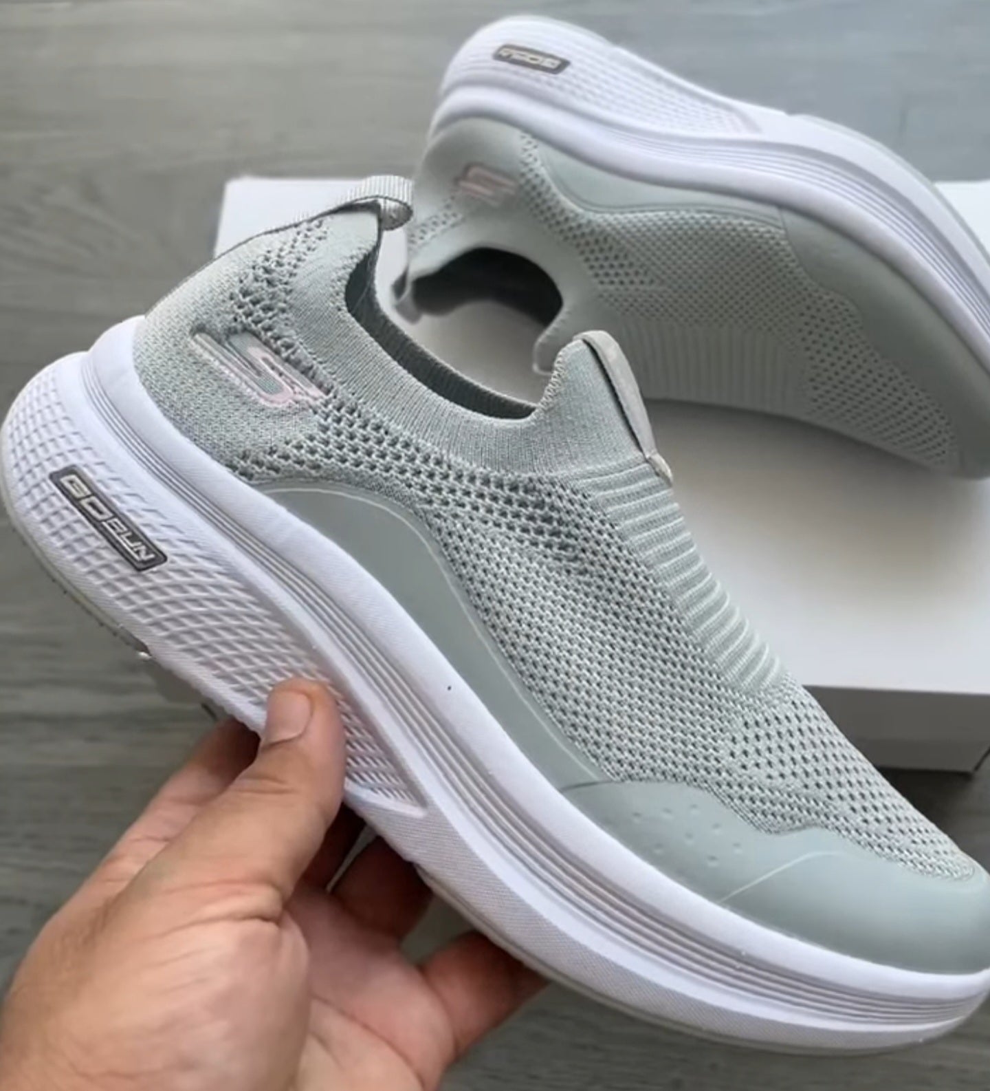 Shoes skechers grey slip ins running