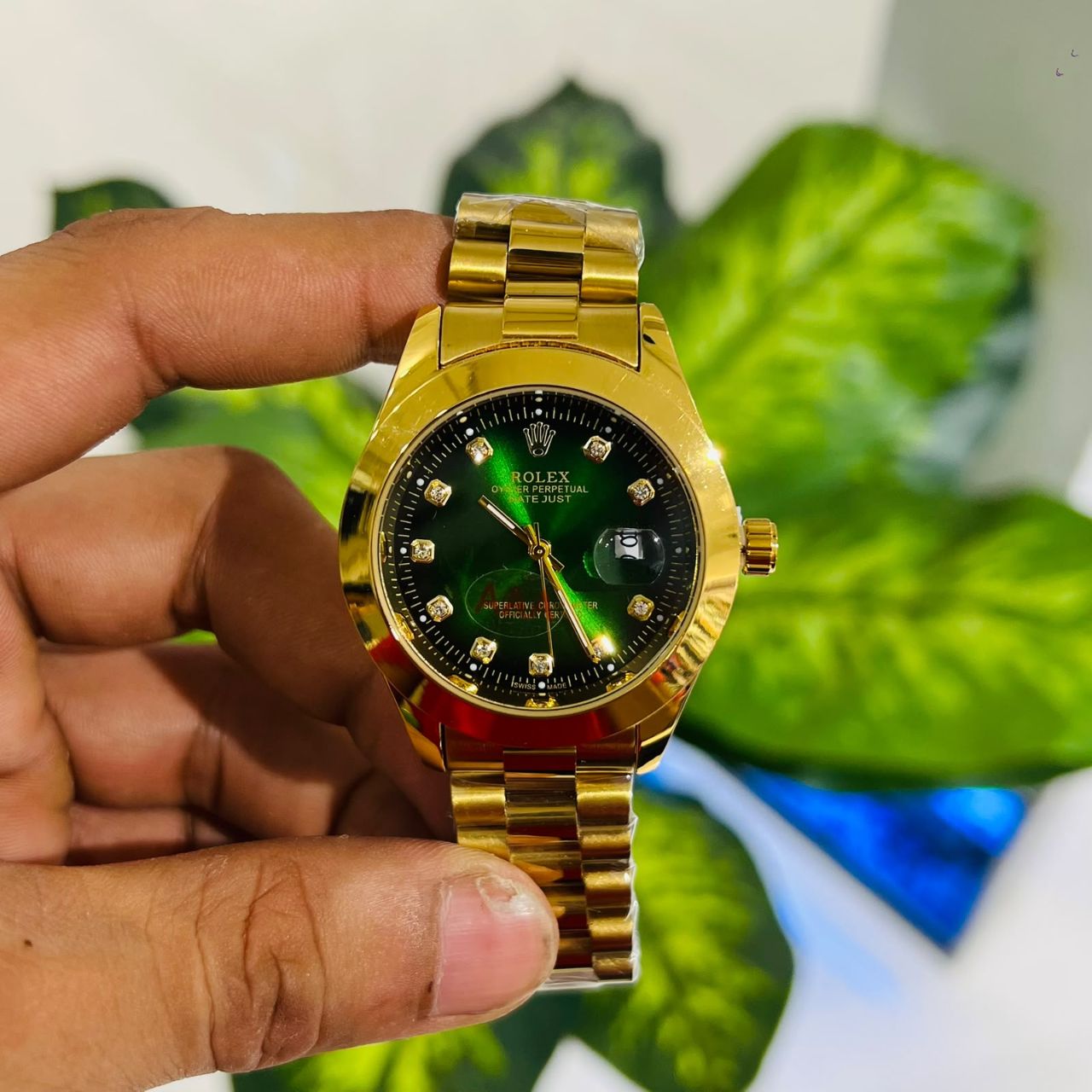 Watch rolex gold green