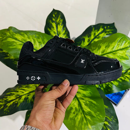 Shoes lv patent leather Louis Vuitton trainer sneaker