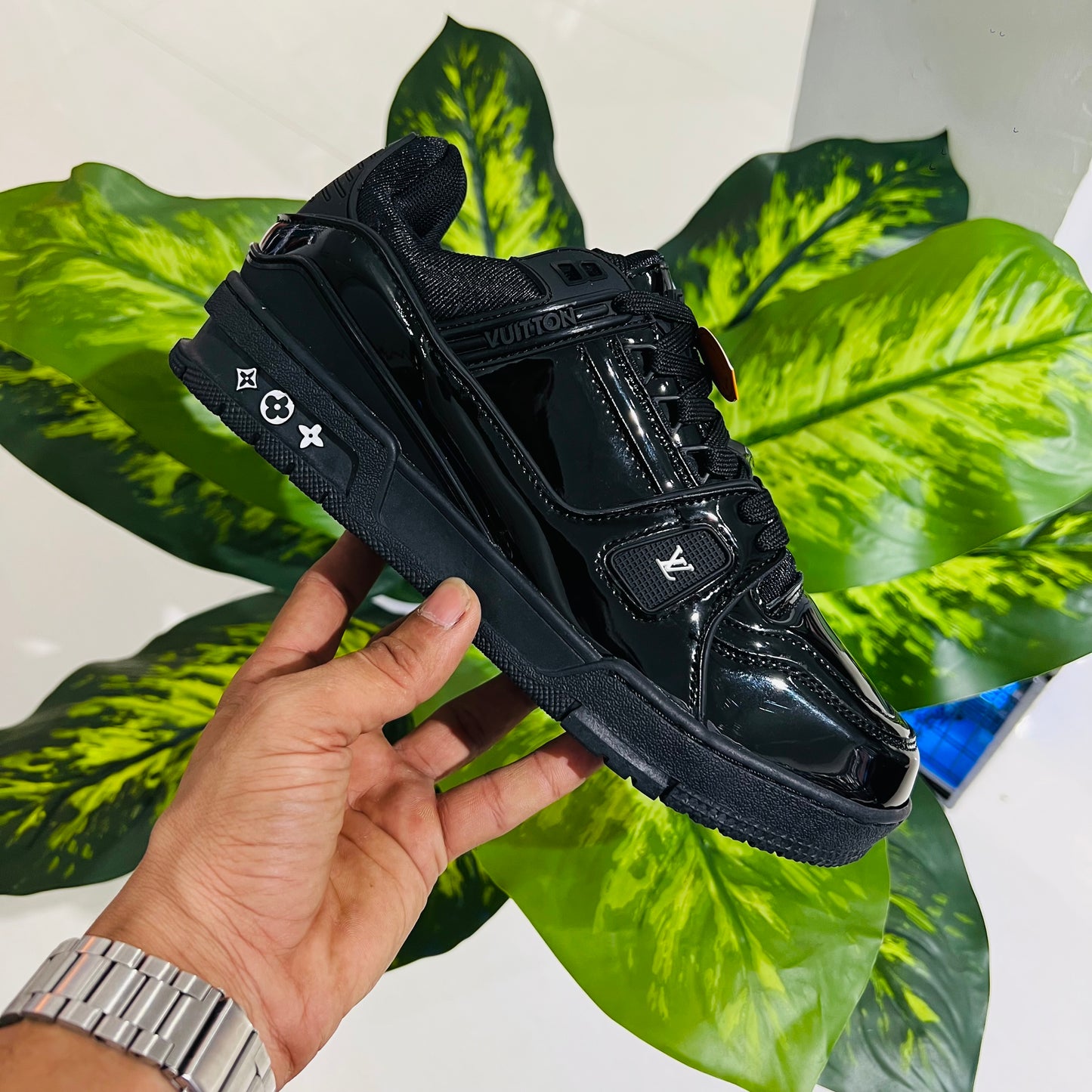 Shoes lv patent leather Louis Vuitton trainer sneaker