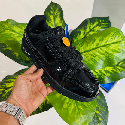 Shoes lv patent leather Louis Vuitton trainer sneaker