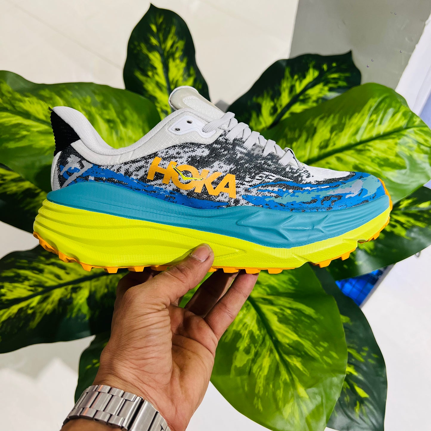 Shoes hoka