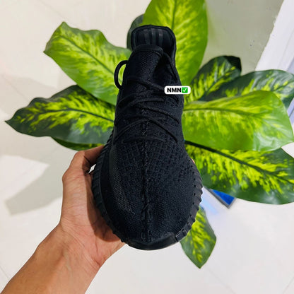 Shoes adidas yeezy 350 black