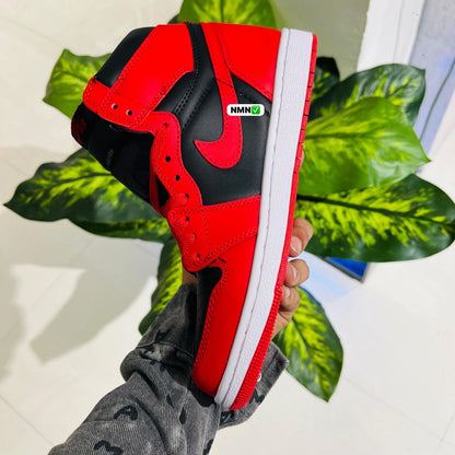 Shoes nike air jordan 1 high red black