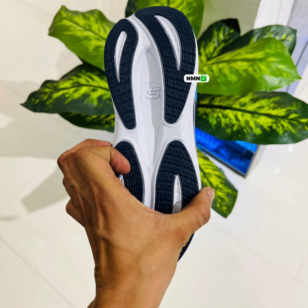 Shoes skechers run blue white