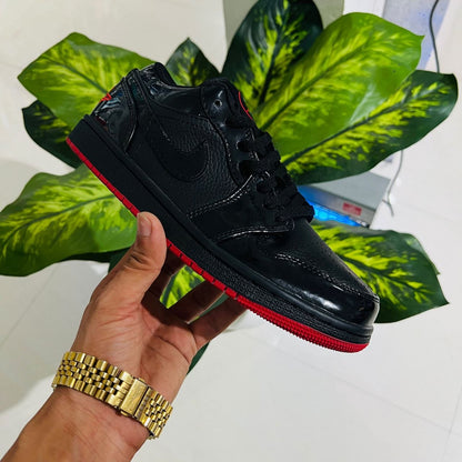 Shoes nike air jordan 1 low painted black red