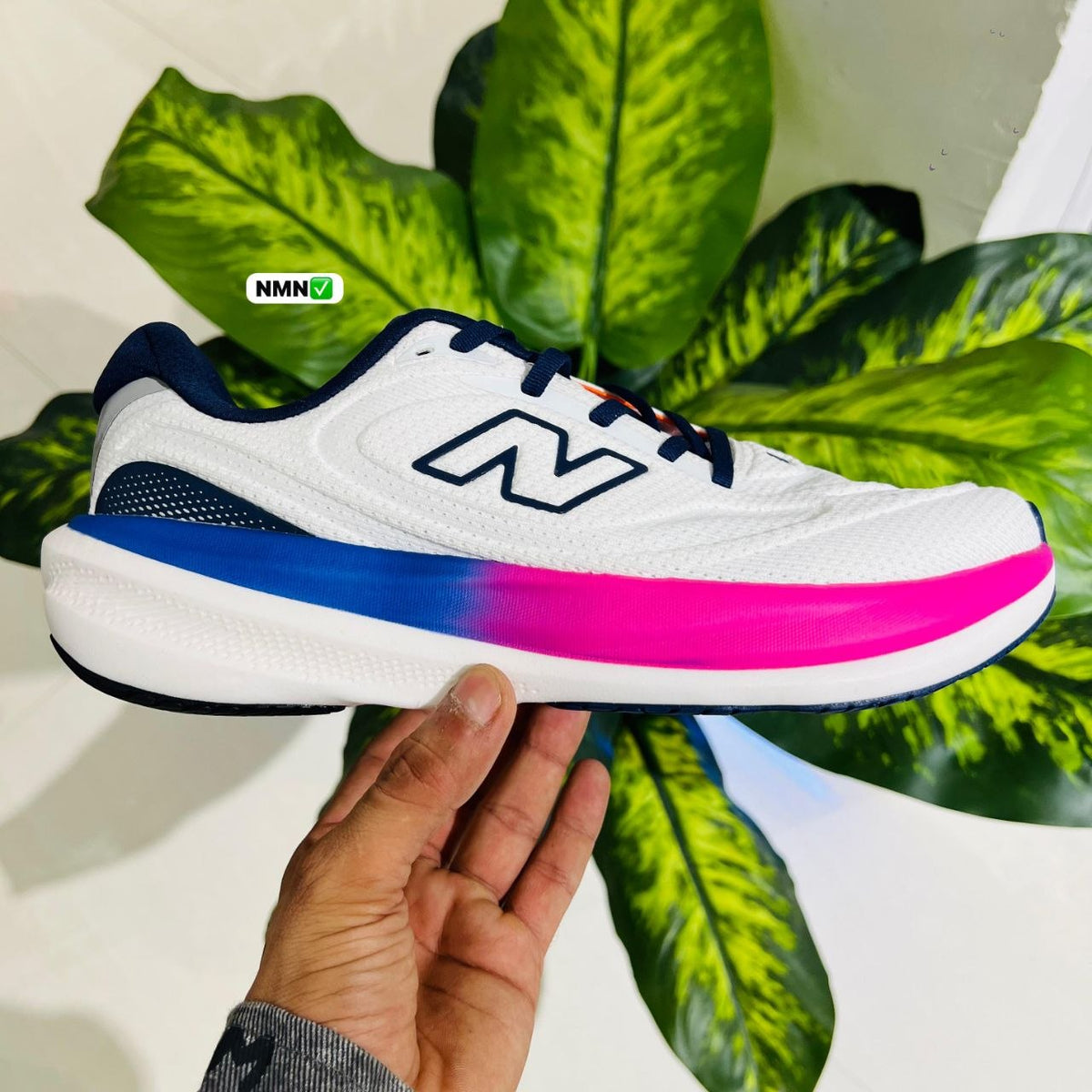 Shoes new balance white pink blue 1080