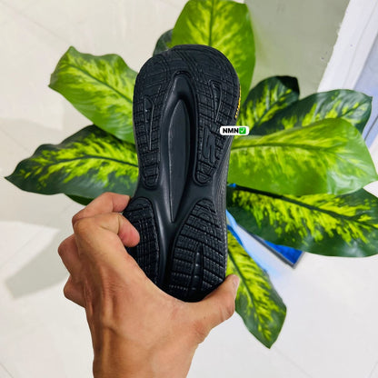 Shoes skechers max cushion black