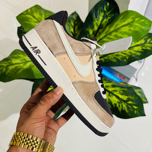 Shoes nike airforce 1 low suede leather black light brown