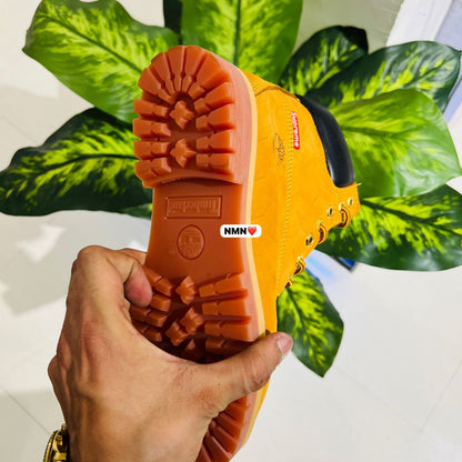Shoes Timberland x supreme tan