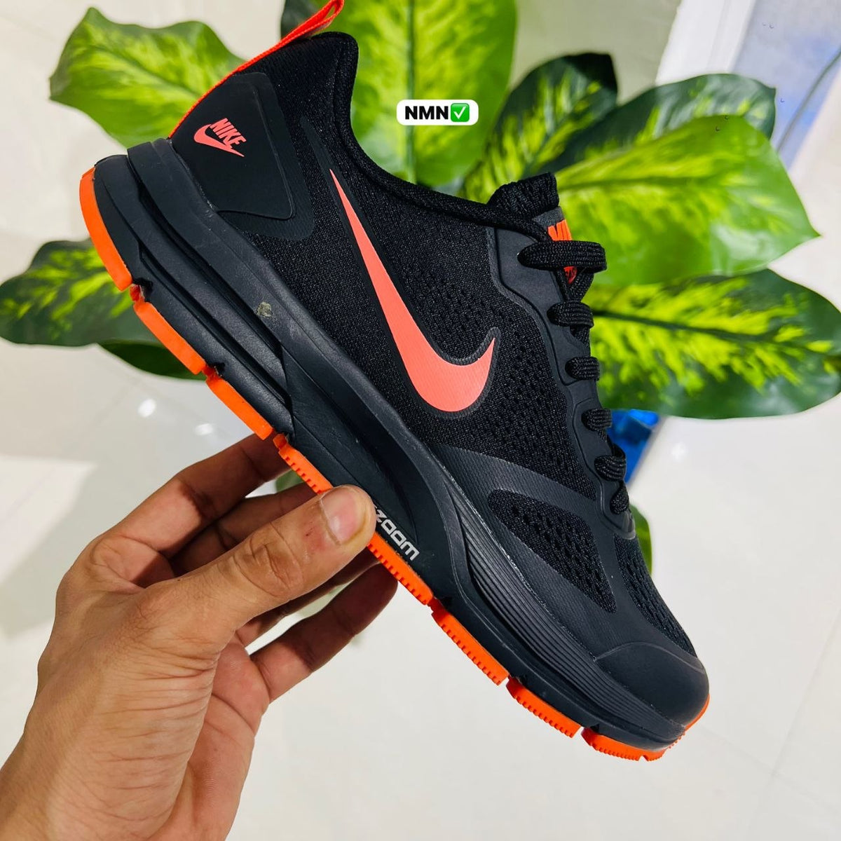 Shoes nike run structure black orange