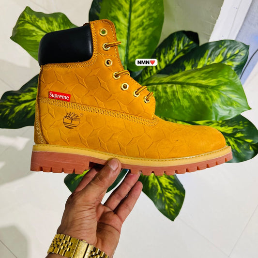 Shoes Timberland x supreme tan