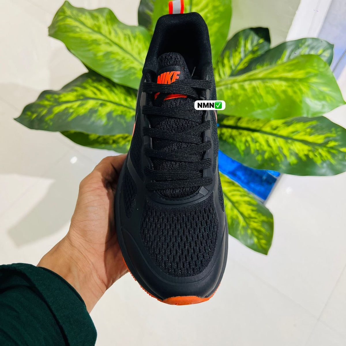 Shoes nike run structure black orange