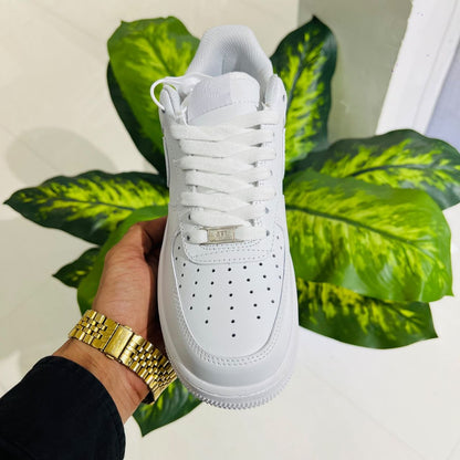 Shoes nike airforce 1 tripple white NMN11