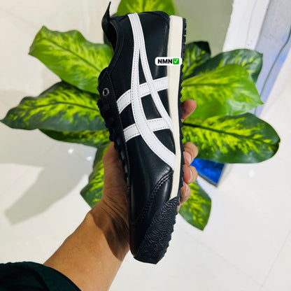 Shoes tiger black white