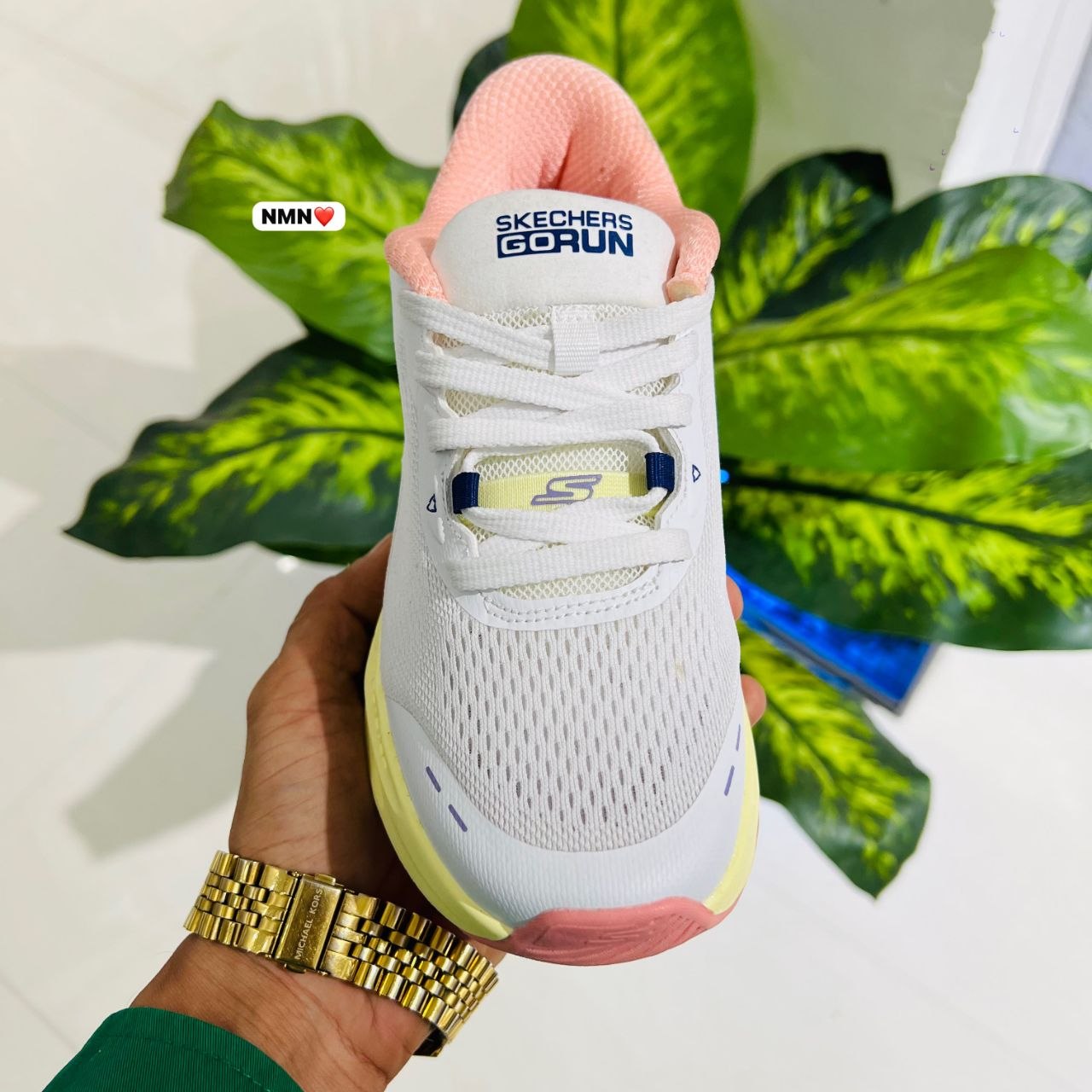 Shoes Skecher white cream