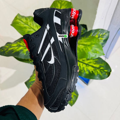 Shoes nike shox x supreme black white red