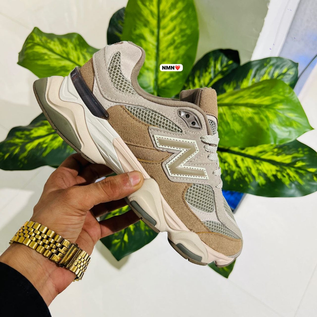 Shoes New balance 9060 brown