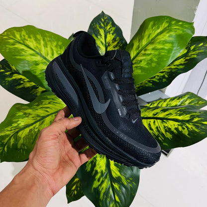 Shoes nike vomero 26 goretex all black space edition