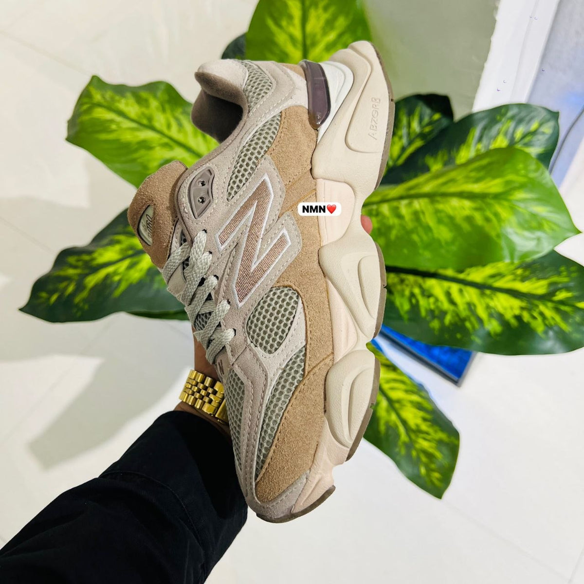 Shoes New balance 9060 brown