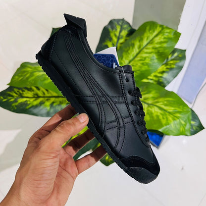 Shoes asics onitsuka tiger all black